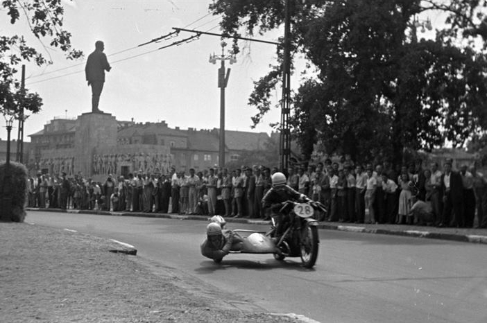 10689708_846595782020148_8883423122115375321_n