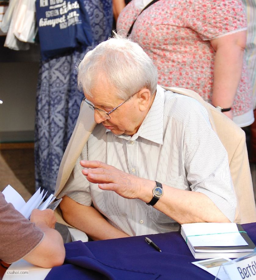 DSC_33632014-06-13_18-08-53