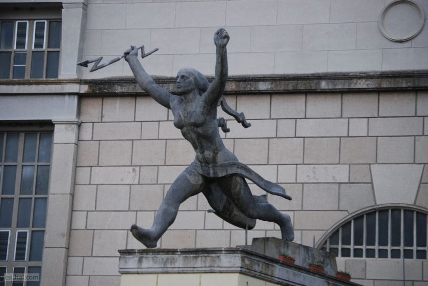 DSC_18442020-07-16_20-18-26